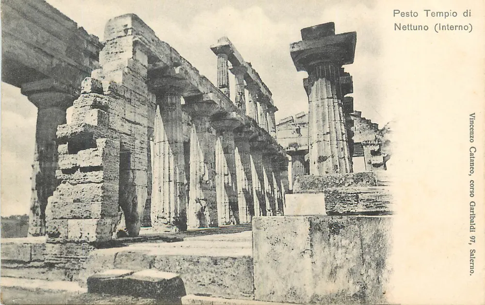 Sanktuarium Neptuna w Paestum — wnętrze — wydawca Vincenzo Caliano, Salerno - Awers