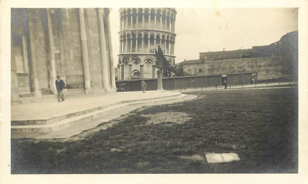 Pisa — Turm von Pisa und Duomo — Un-datierter Postkarte - Vorderseite