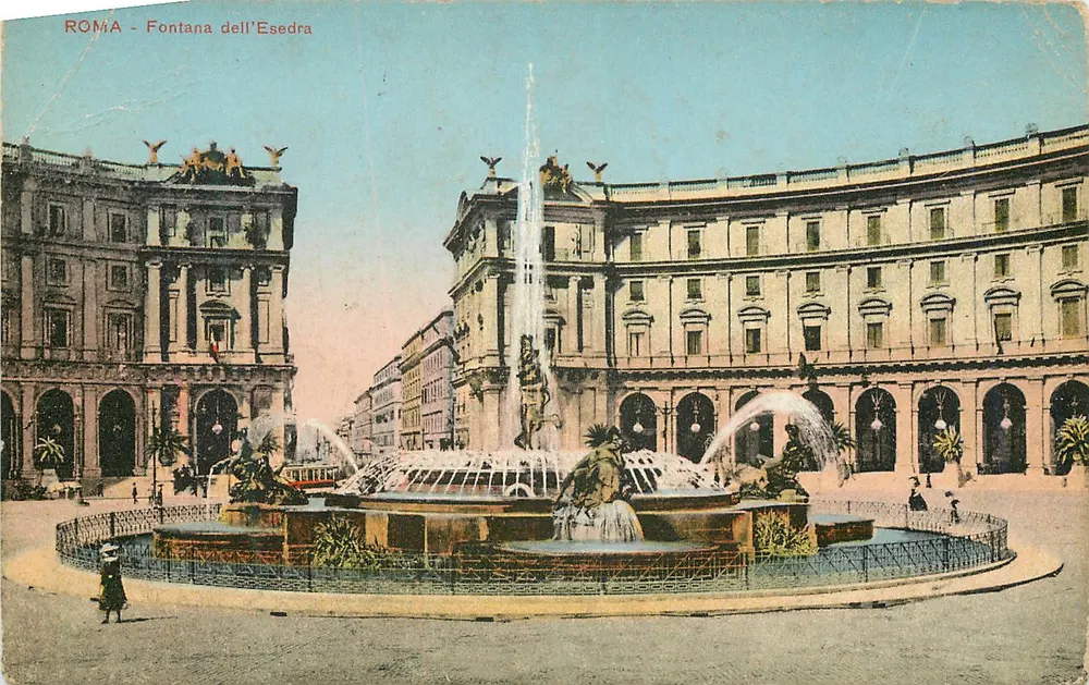 Roma - Fontana dell'Esedra — vista da fonte e dos edifícios ao redor - Frente