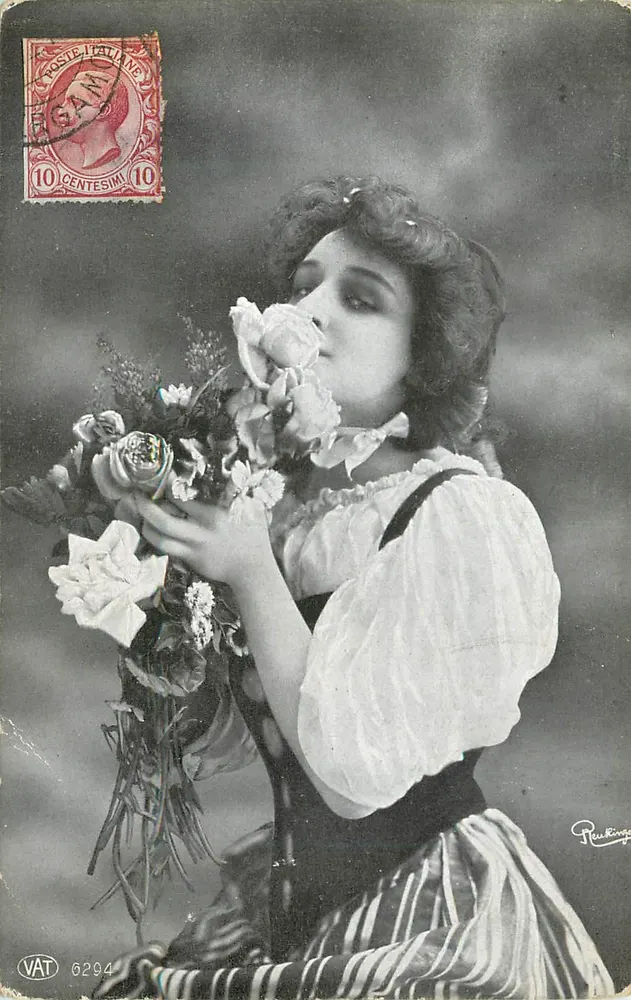 Mulher com vestido de mangas largas — florista — editor Peukings, n° 6294 - Frente
