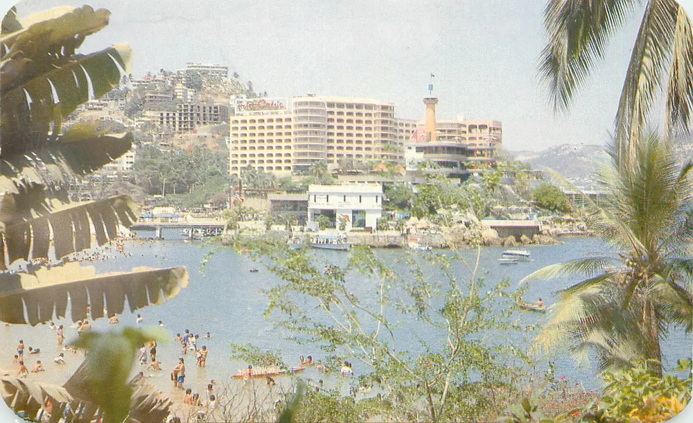 Praia da Caleta — Acapulco — Impresos Turísticos Asociados - Frente