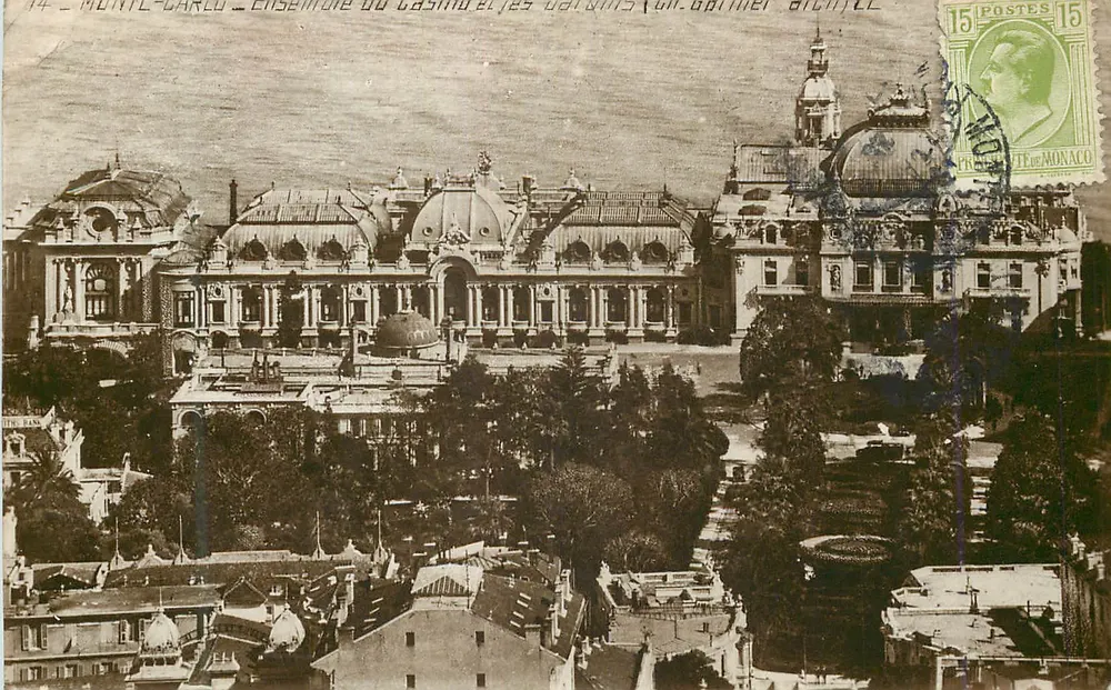 Monte-Carlo — Conjunto do Casino e os Edifícios (G. Garnier, arquiteto) - Frente