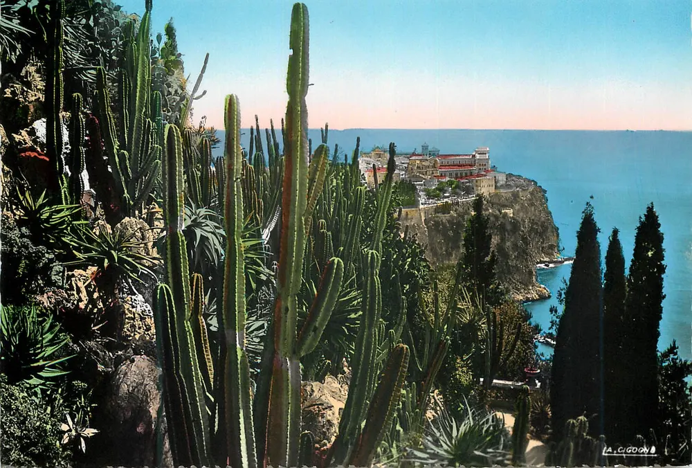 Die Exotischen Gärten — Blick auf den Felsen von Monaco — La Cigogne - Vorderseite