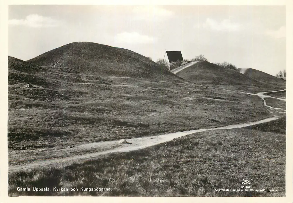 Gamla Uppsala. Die Kirche und die Königshügel — Hartmans Kortförlag A/B Uppsala, Nr. 60 402 - Vorderseite