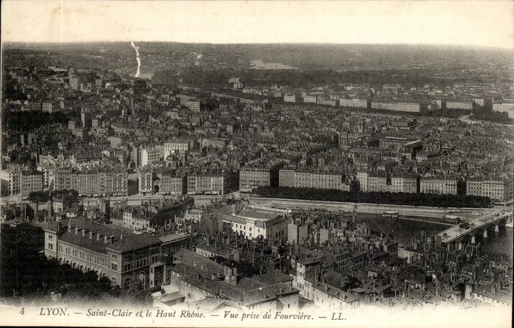 LYON — Saint-Clair et le Haut Rhône — Vue prise de Fourvière — LL. - Recto