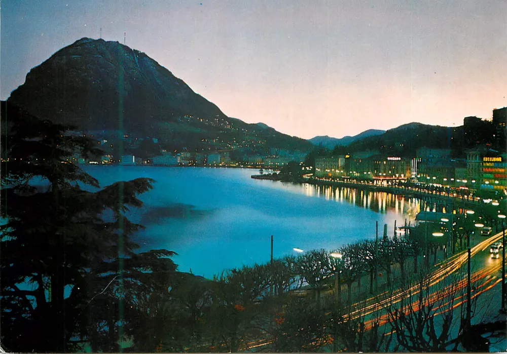 Lugano à noite — vista do lago e do monte San Salvatore — Éditions Alfa S.A. n° 5016 - Frente