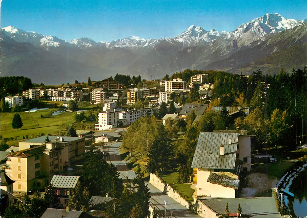 Crans-Montana (alt. 1500 m) — Blick auf das Mont-Blanc-Massiv (4807 m) — Gedruckt von Orell Füssli SA, Zürich - Vorderseite