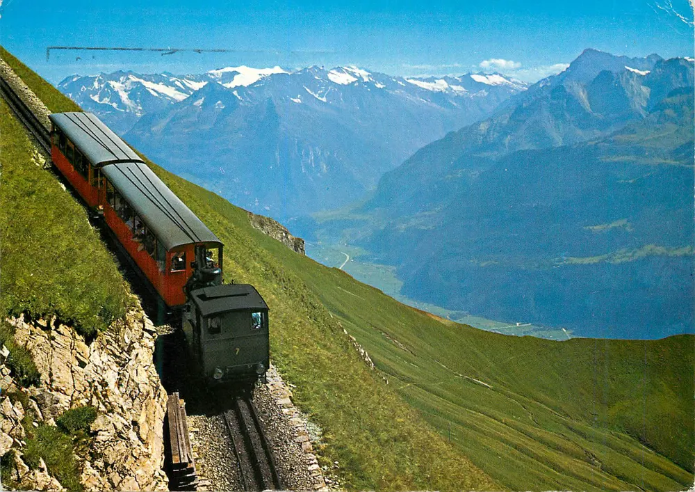 Zug zum Röthorn — Brienzer Rothorn, 2349 m — Foto von E. Gyder, Adelboden - Vorderseite