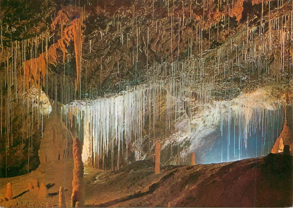 Grotten von Vallorbe — Saal der Nadeln — Edition Spéléosub SA, Nr. ES 2368 - Vorderseite