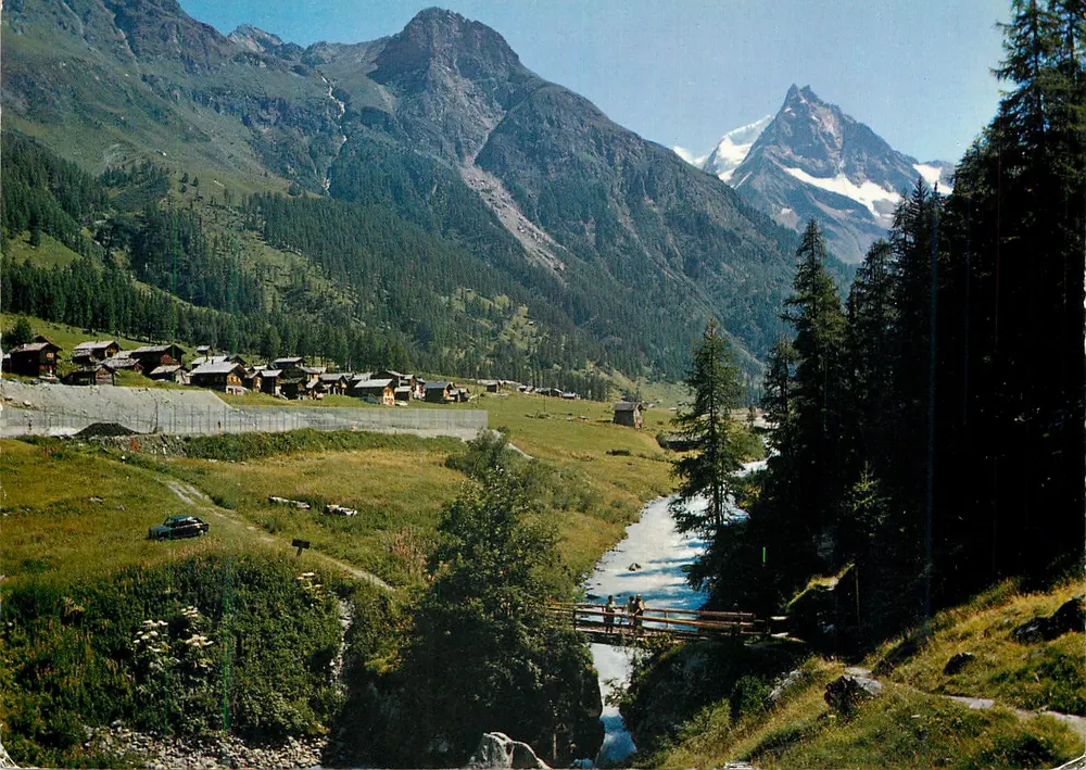 Zinal, Val d'Anniviers — au fond, le Besso — Édition Martigny n°12874 - Recto
