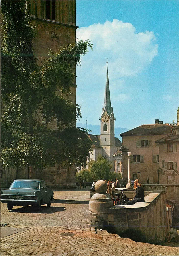 Zürich — Blick auf den Zwingliplatz mit Blick auf das Fraumünster — ROWESA AG, 8000-39 - Vorderseite