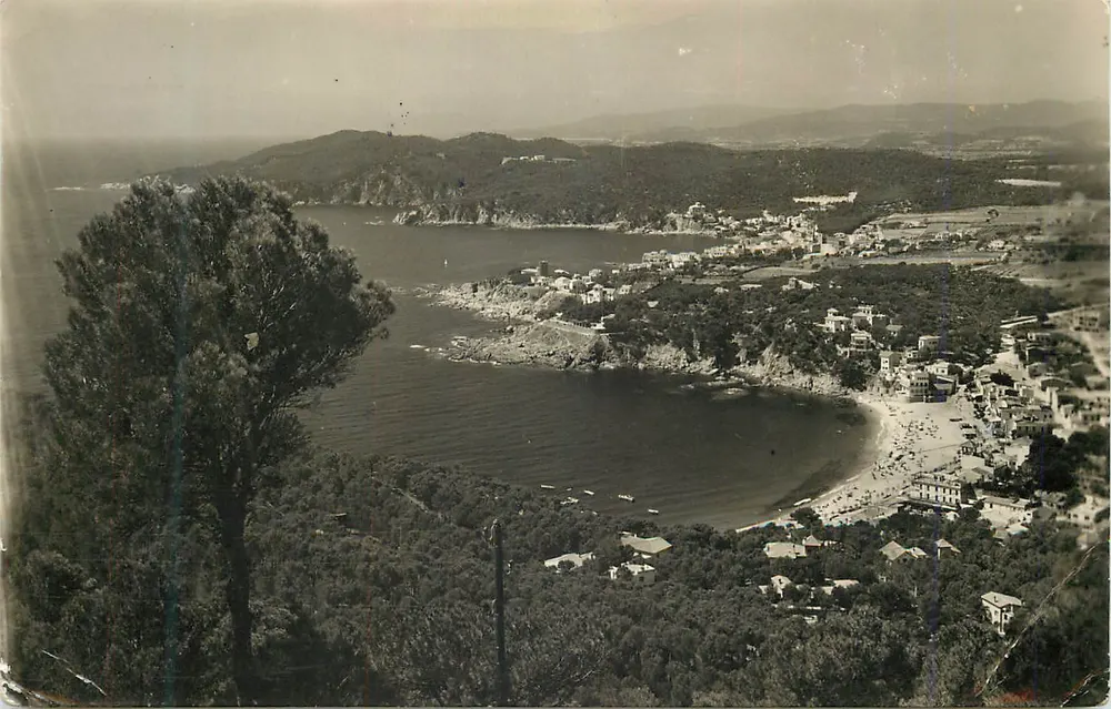 Llafranch (Costa Brava) — vista geral — RO-FOTO - Frente