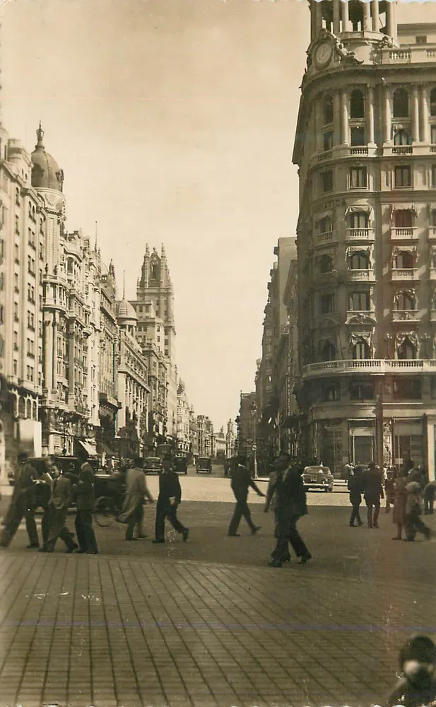 Madrid — Avenida José Antonio — Verlag Ediciones F. Molina, n°42 - Vorderseite