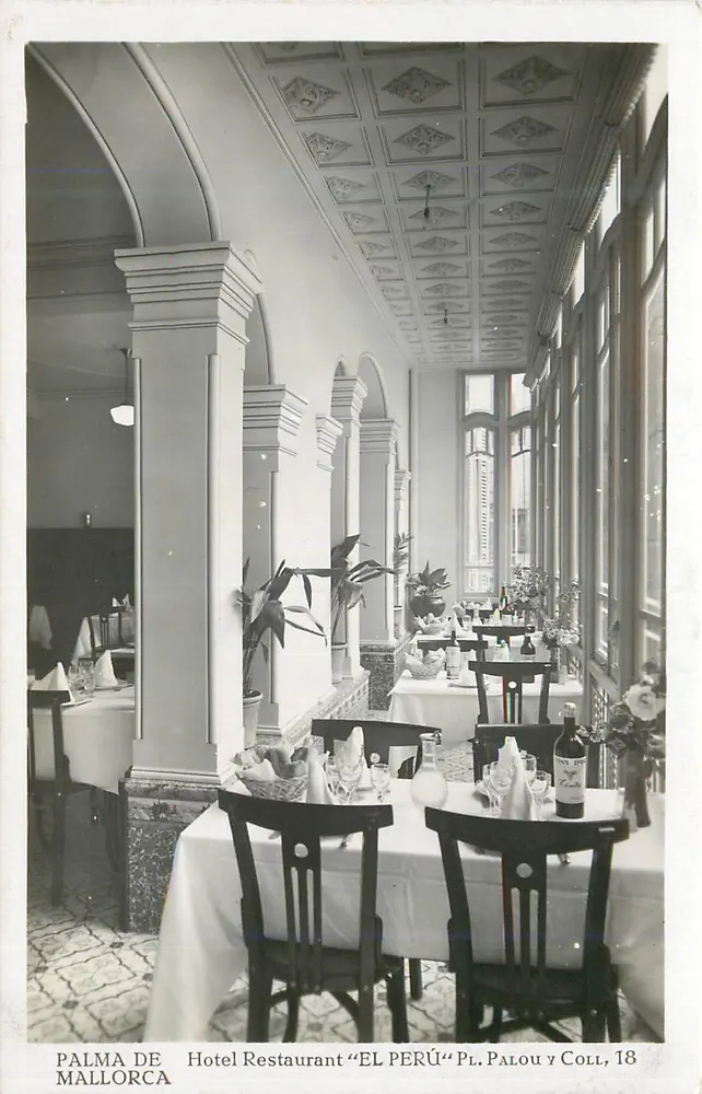 Palma de Mallorca — Restaurant "El Perú" — Pl. Palou y Coll, 18 - Vorderseite