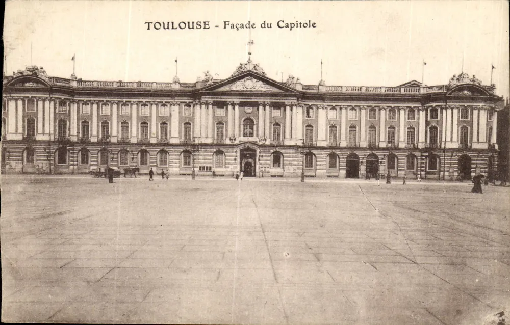 Toulouse - Fachada do Capitólio - Frente