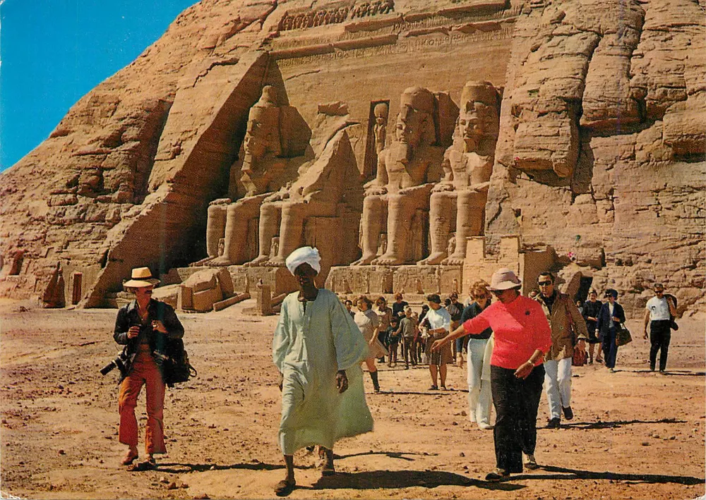 Templo de Abou-Simbel — Egito — editor: Dar Al-Ata'ah, n° 722 - Frente