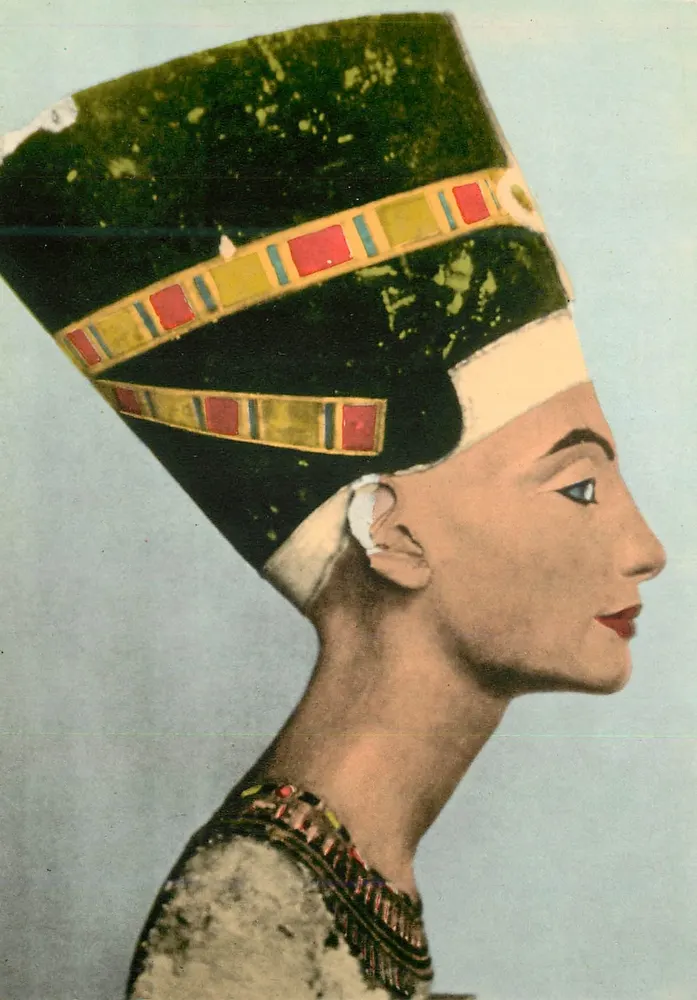 Nefertiti — Koningin van de 18e dynastie — Uitgever Lehnert & Landrock, Caïro - Voorkant