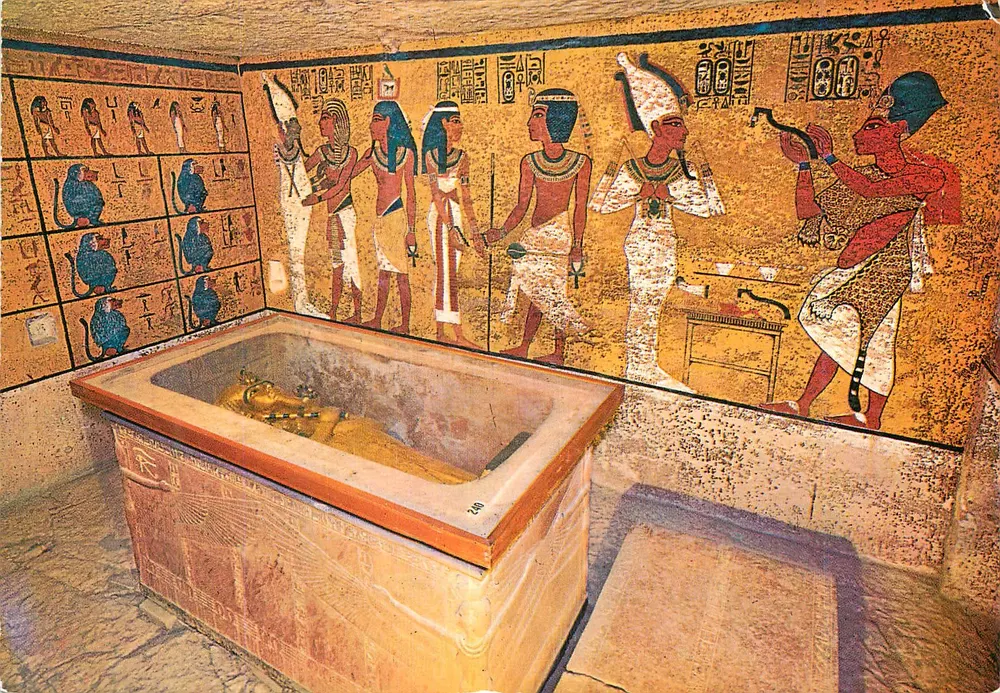 Tal der Könige — Sarg von Tutankhamun — A.A. Egypt, AL-AHRAM - Vorderseite