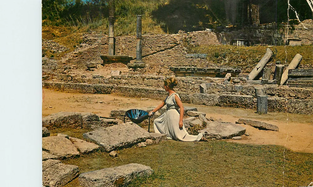 Olympia — Allumage de la flamme olympique — B. Hypatias, Éditeur - Vorderseite