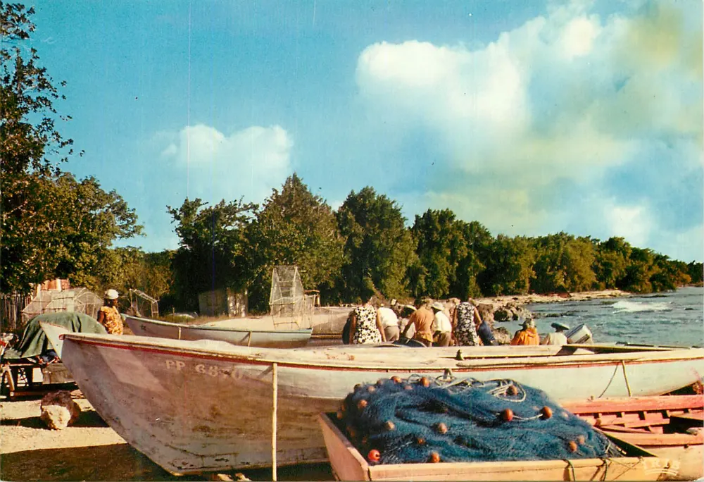 Fischereihafen in St-Louis — Guadeloupe — Hachette Antilles - Vorderseite