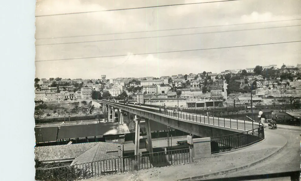 Poitiers (Vienne) — Ansicht der Brücke der Felsen und der Hügel von Roche — J. Robuchon, Nr. 12132 - Vorderseite