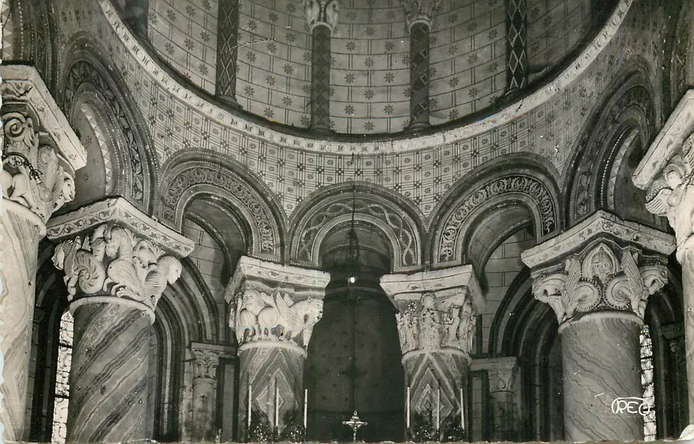 Interno della Chiesa di San Pietro — Châteauroux — M. Roussel, Editore Fotografico - Recto