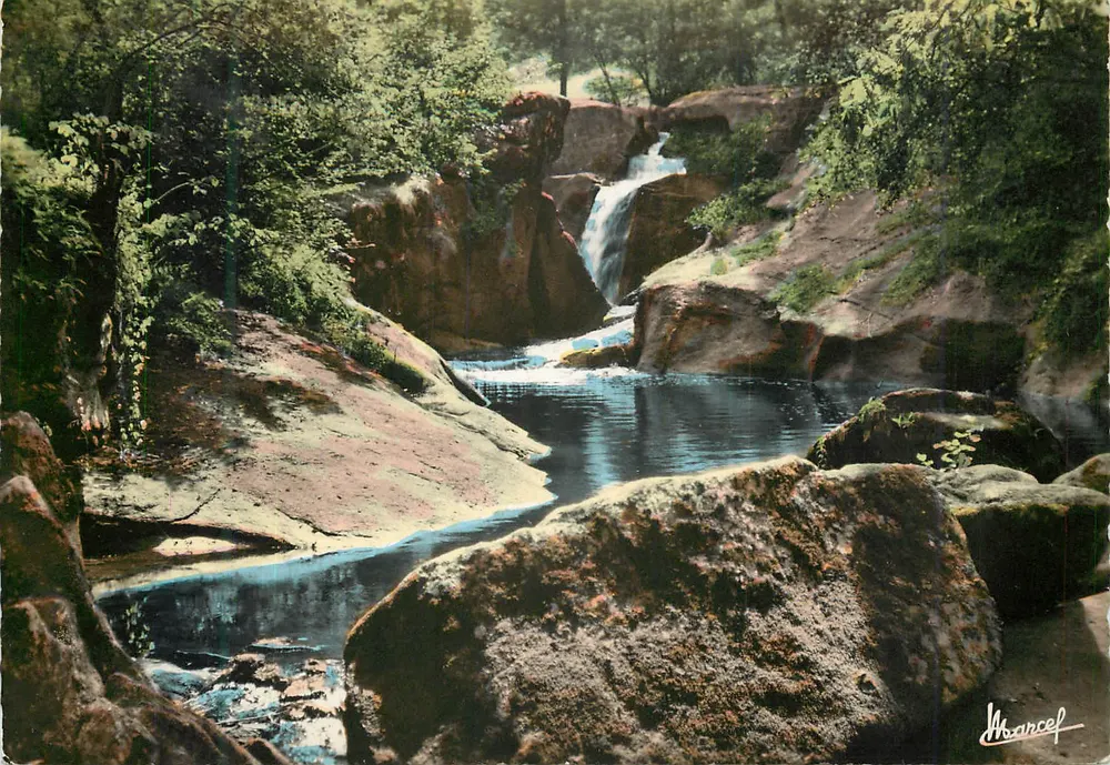 Cascata dos Jarreaux — Limoges — Edições Marcel Marcel - Frente