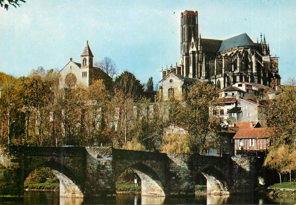 Limoges (Haute-Vienne) — Die Kathedrale und die Brücke Saint-Étienne — IRIS Mexichrome Ausgabe - Vorderseite