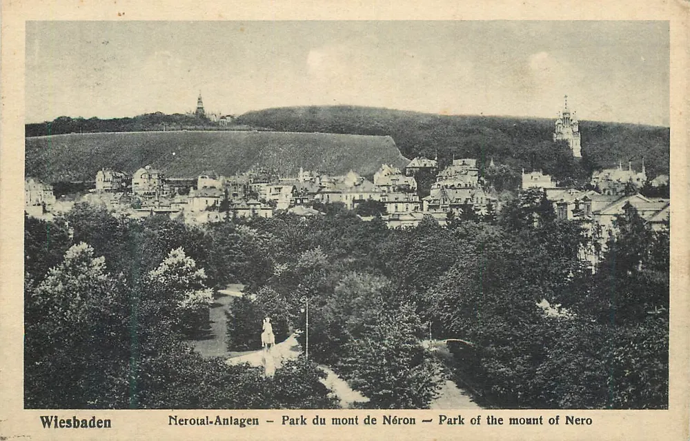 Wiesbaden — Nerotal-Anlagen — Park des Berges Nero - Vorderseite