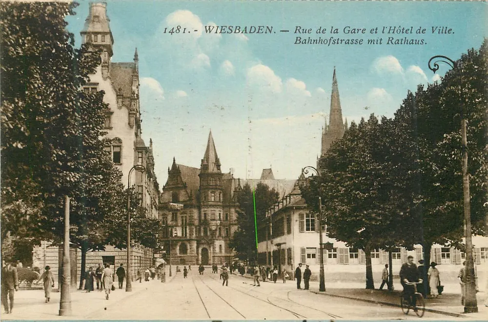 Wiesbaden — Bahnhofstraße und Rathaus — 1481 - Vorderseite