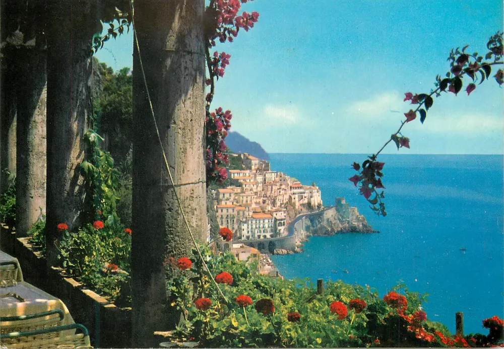 Amalfi — Panoramablick von der Terrasse des Hotels Cappuccini — Alterocca Terni - Vorderseite