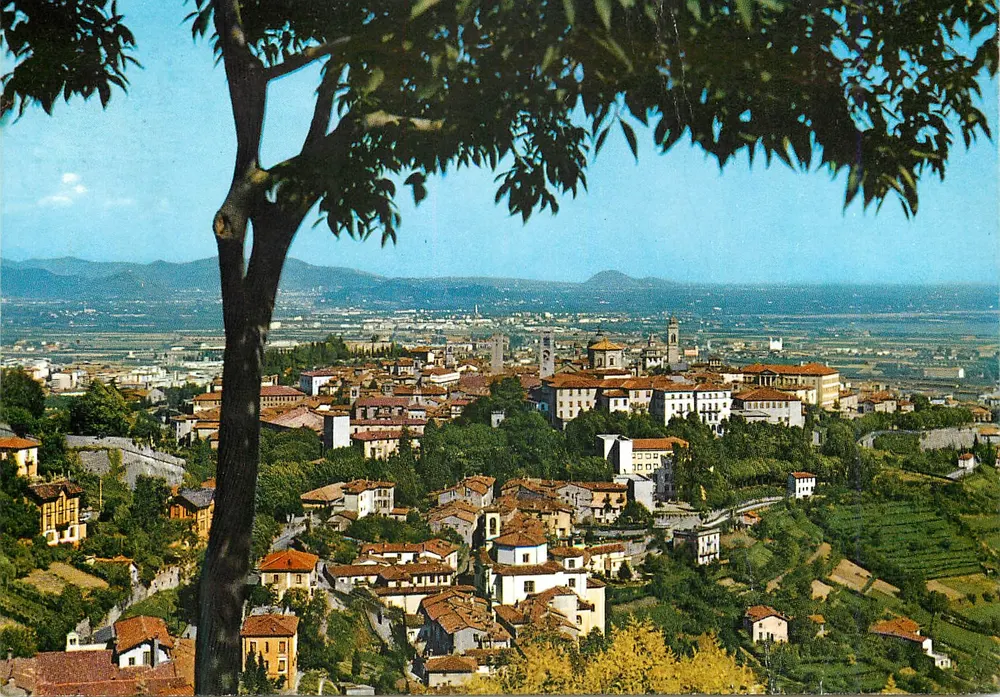 Bergamo — panorama vu de Spiniano — éditeur REF. 0904235-00 - Frente