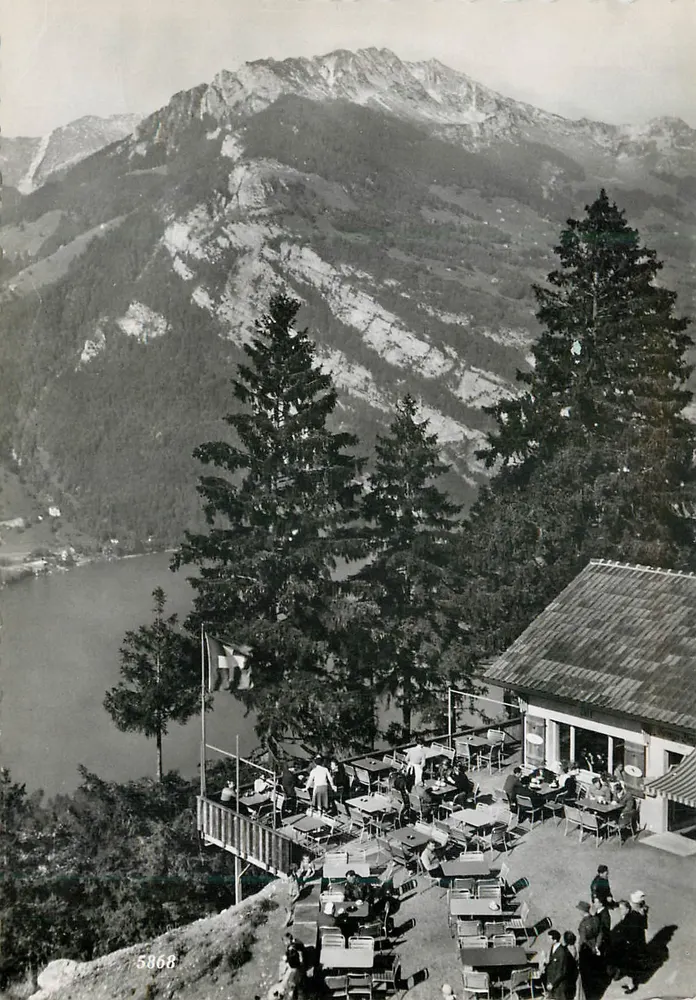Café Kerenzner Berghus — 740 m. ü. M. — Rud. Suter, Oberrieden-ZH - Vorderseite