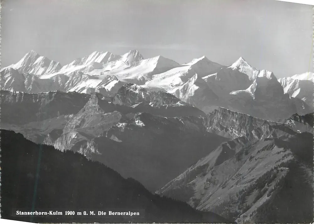 Stanserhorn-Kulm 1900 m über NN — Die Berner Alpen — Verlag Globetrotter G.m.b.H., Luzern - Vorderseite