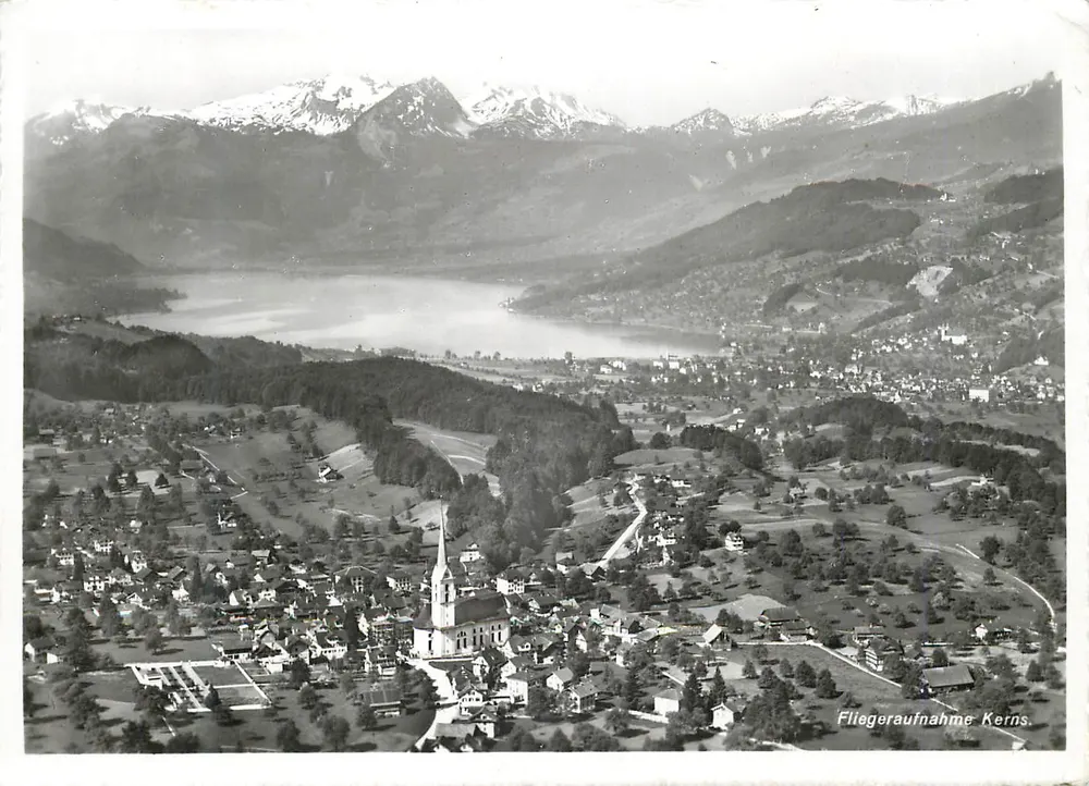 Vista aérea de Kerns — Foto aérea de Kerns — editor O. Wyrsech, Bern - Frente