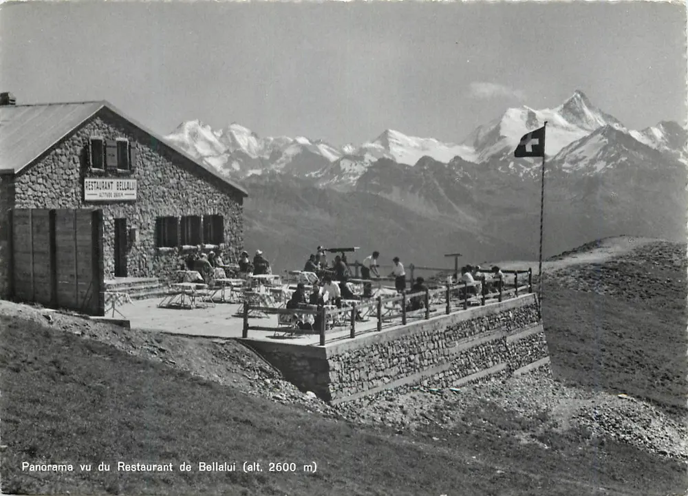 Panorama do Restaurante Bellalui — alt. 2600 m — Photoglob-Wehrli S.A., Zurique - Frente