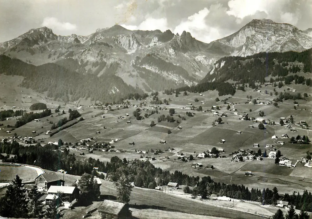 Lisighaus WILDHAUS (SG) Obertoggenburg — Riet, Lütispitz, Stollen — editor foto Gross, n° 33066 - Frente