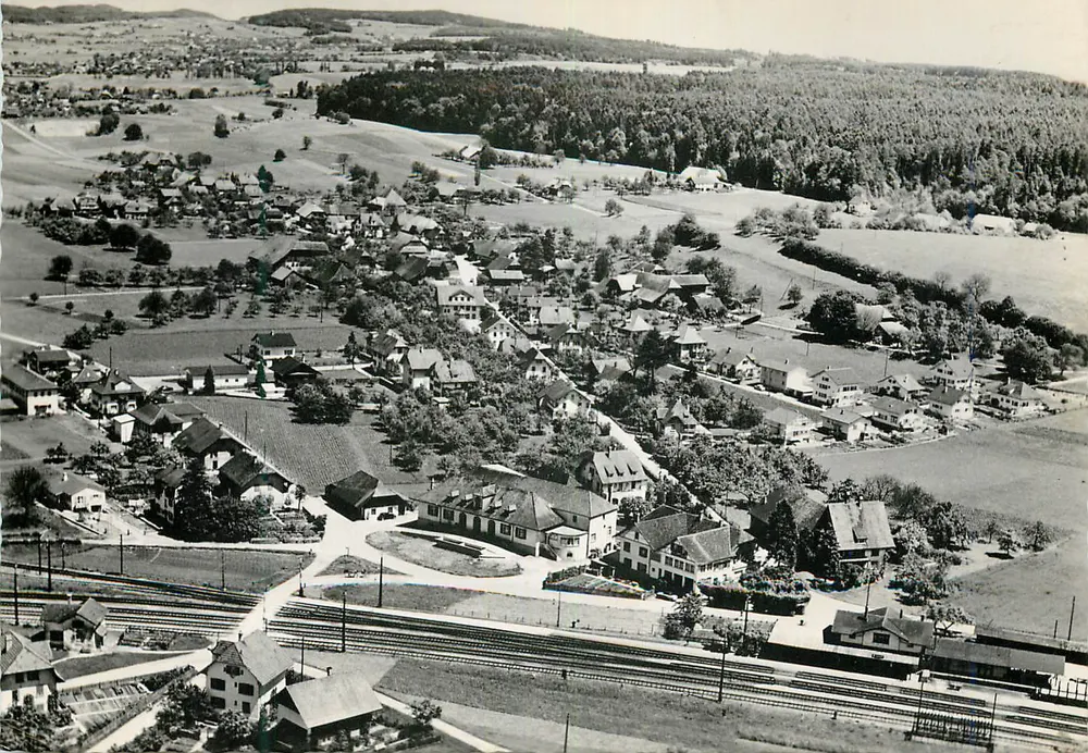 Busswil b. Büren — vista aérea — Aerofoto Winterthur - Frente