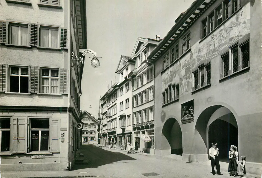 Appenzell (Suíça) — Hauptgasse com o Rathaus — A. Eggenberger, Walzenhausen - Frente