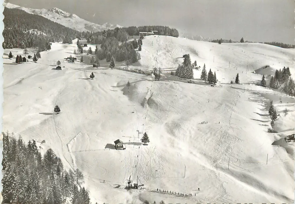 Crans-Sierre — vista aérea — Serviço Aéreo Perrochet - Frente