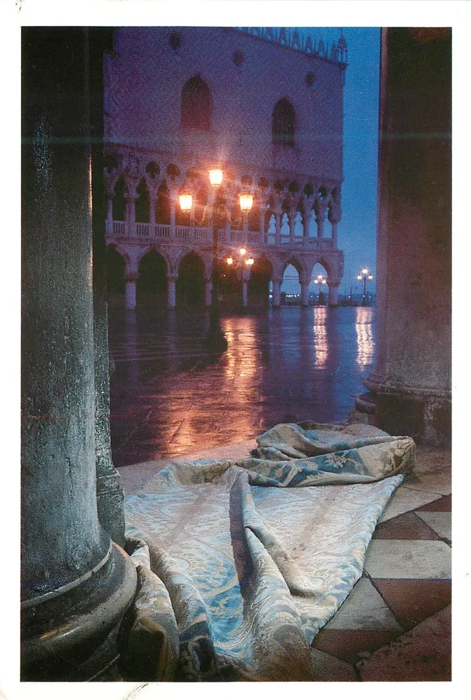 Praça São Marcos em Veneza — crepúsculo — Rose Noire - Frente