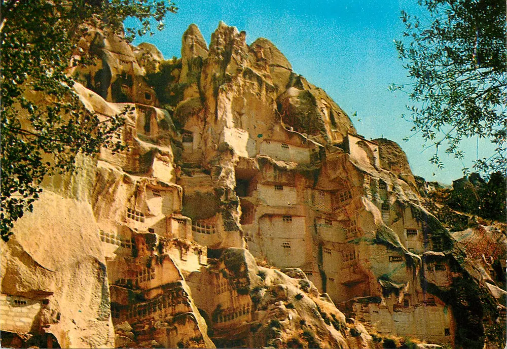 फ़ेयर चिमनी के बनावट - ज़ेल्वे के पास - एंड - आगे
