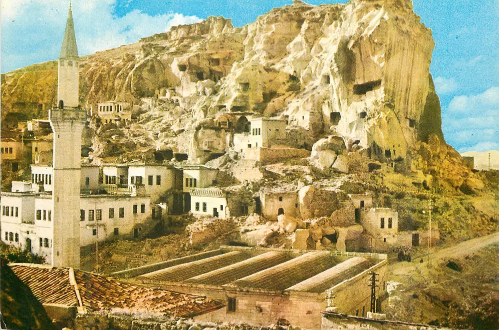 Göreme — Iglesia de Elnazar — Hittit Color - Anverso