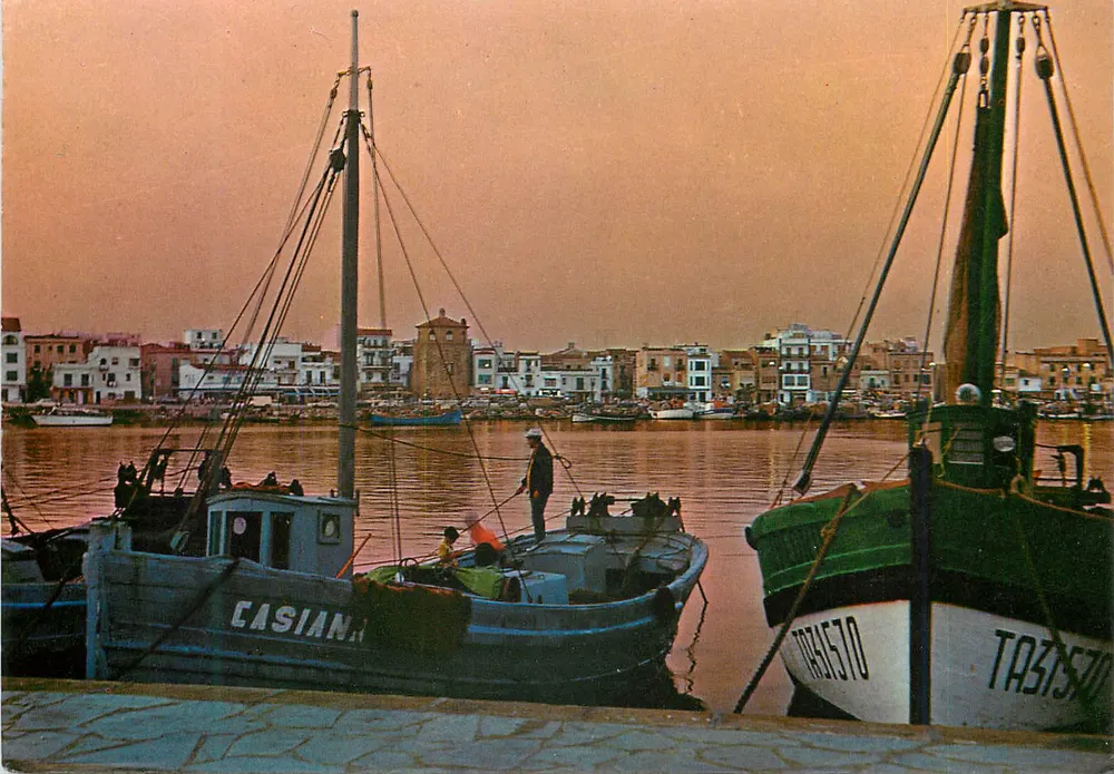 Fischereihafen Cambrils — Fischboote — Verlag Arrribas, n° 5.671 XV - Vorderseite