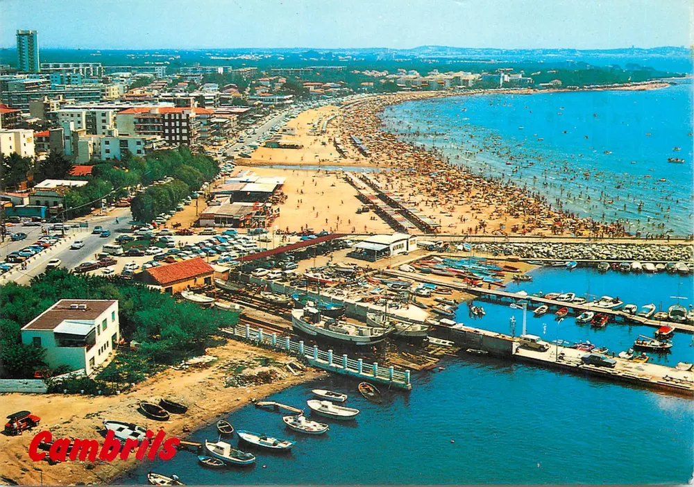 Cambrils — Luftbild des Hafens und der Strände — Verlag HAYMOND, Tarragone - Vorderseite