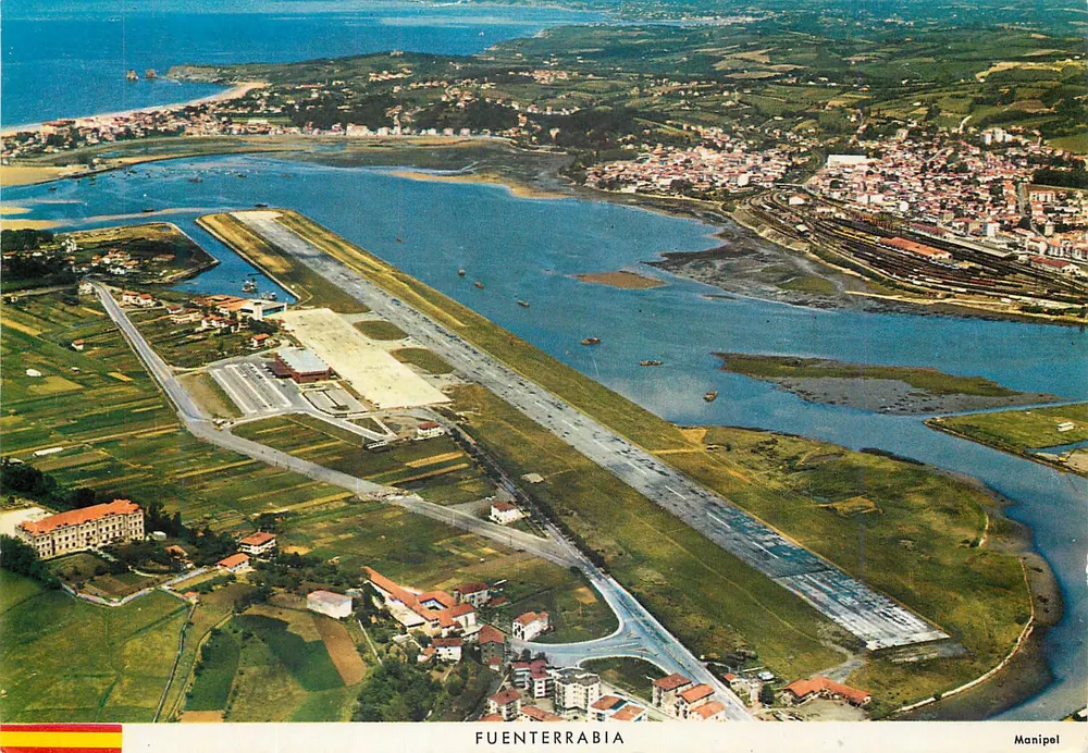 Aeroporto de Fuenterrabia — vista aérea — Manipel - Frente