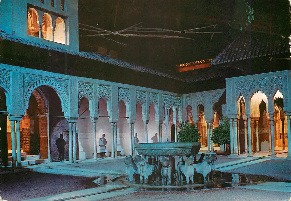 Alhambra — Cour dos Leões — editor Kolor, série 45, n° 87 - Frente