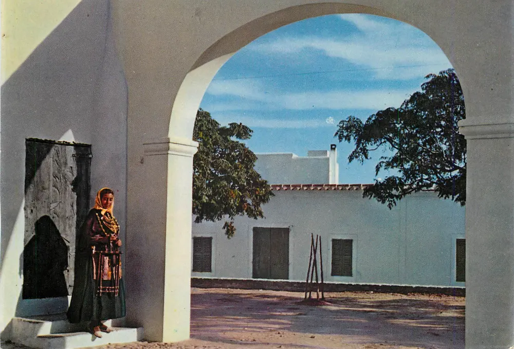 San Antonio Abad (Ibiza) — Pórticos de acesso à Igreja — Foto Ibiza - Frente