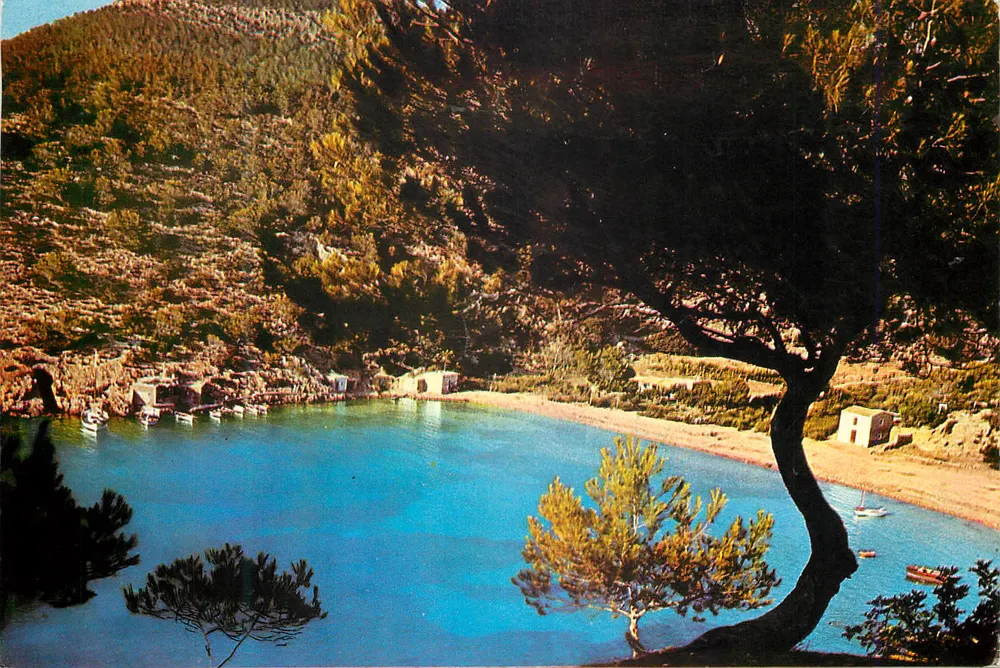 Cala Vedella — Ibiza (Baleares) — Fotocolor - Frente