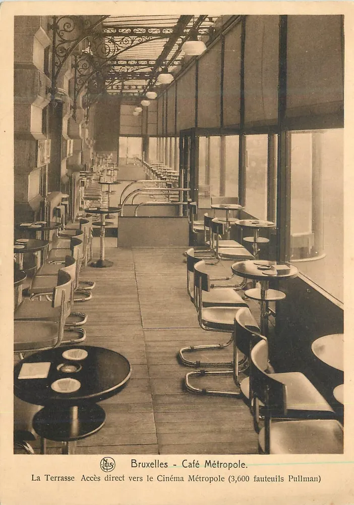 Brüssel - Café Métropole — Terrasse mit 3.600 Pullman-Sessel — Verlag NELS, Seriennummer nicht sichtbar - Vorderseite